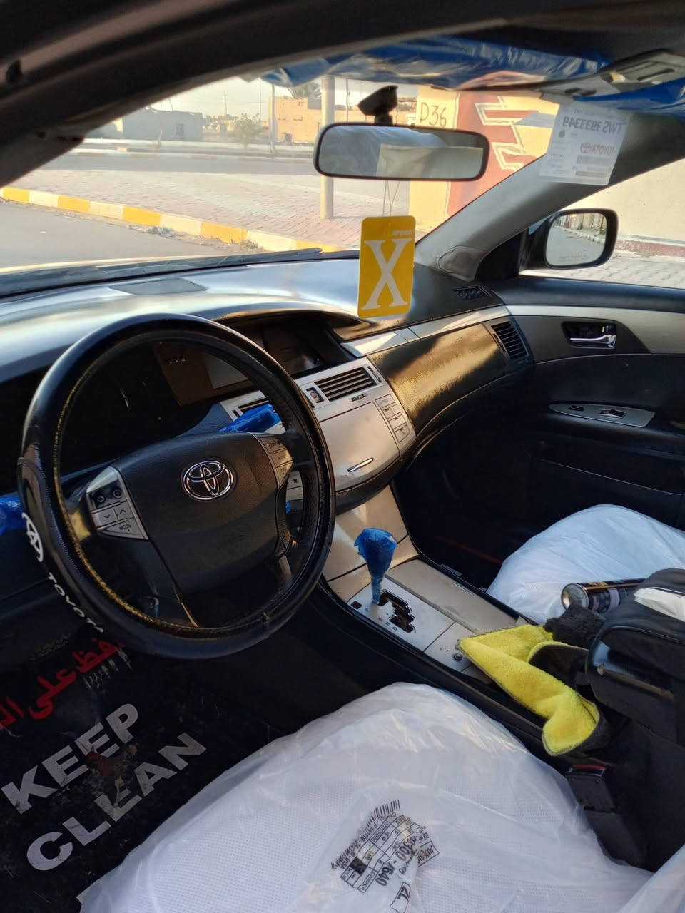 السلام عليكم افلون 2006 وراد امريكي جاملغ وبنيدحادثه ومصبوغه عام لون اسود مكينه استوه مشدوده صبغه جديده جاهزه السياره رقمه بغداد تحويل مباشر تخم تاير كله جاهزه فتحه سقف 87 وبيه مجال الاستفسار ***********
