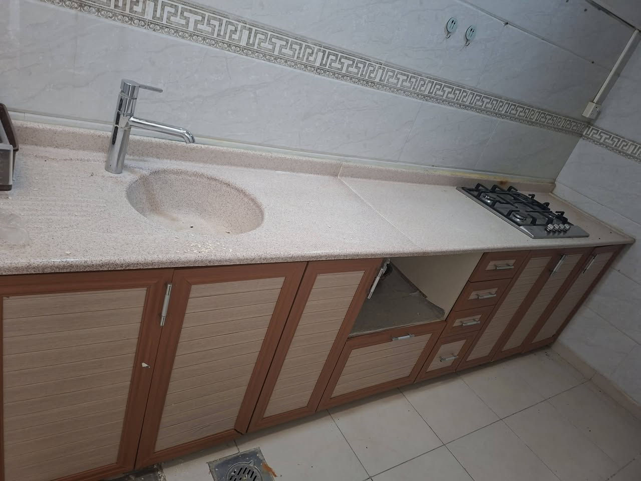 كاونتر مستعمل ٣م مع طباغ غاز للبيع ١٥٠الف دينار


**إذا كنت صاحب هذا الإعلان وتريد حذفه لأي سبب، رجاءا أرسل رسالة إلى الدعم الفني**