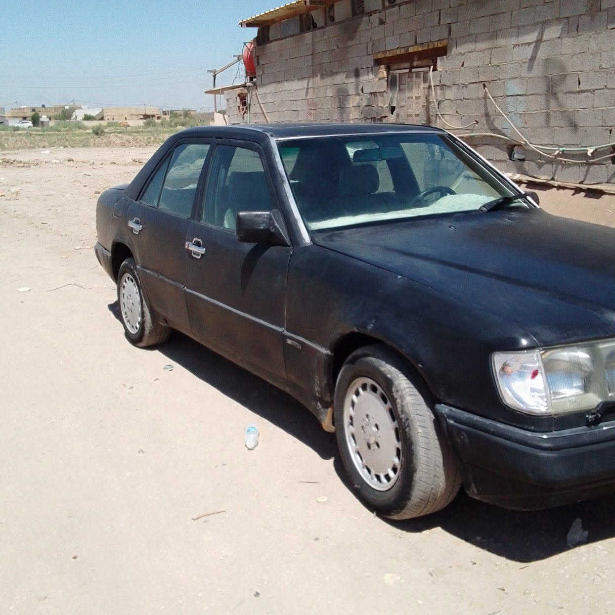 مارسدس دب سنويه لل29حداديه بلباكيت تبريد شغال تايرات جدد مكينه كير مكفولات مال ملكه رقم بغداد الماني مكاني ديوانية بسعر 25وبيه مجال قليل *********** غرفه نضيفه
