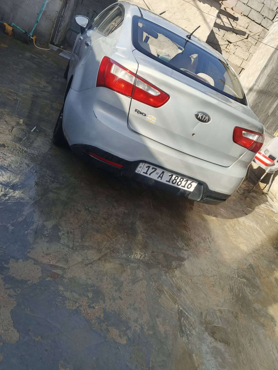 سلام عليكم كيه ريو 2014خليجي 1600دوش سياره كفاله مابيه اي قطعه مفتوحه بيه شويه رشات صبغ رقم مثنئ  انكليزي بأسمي مراوس أو بيع السعر 82وبيه مجال او مراوس بالنترا 2017مع الفرق عنوان سياره واسط الكوت مركز ***********
