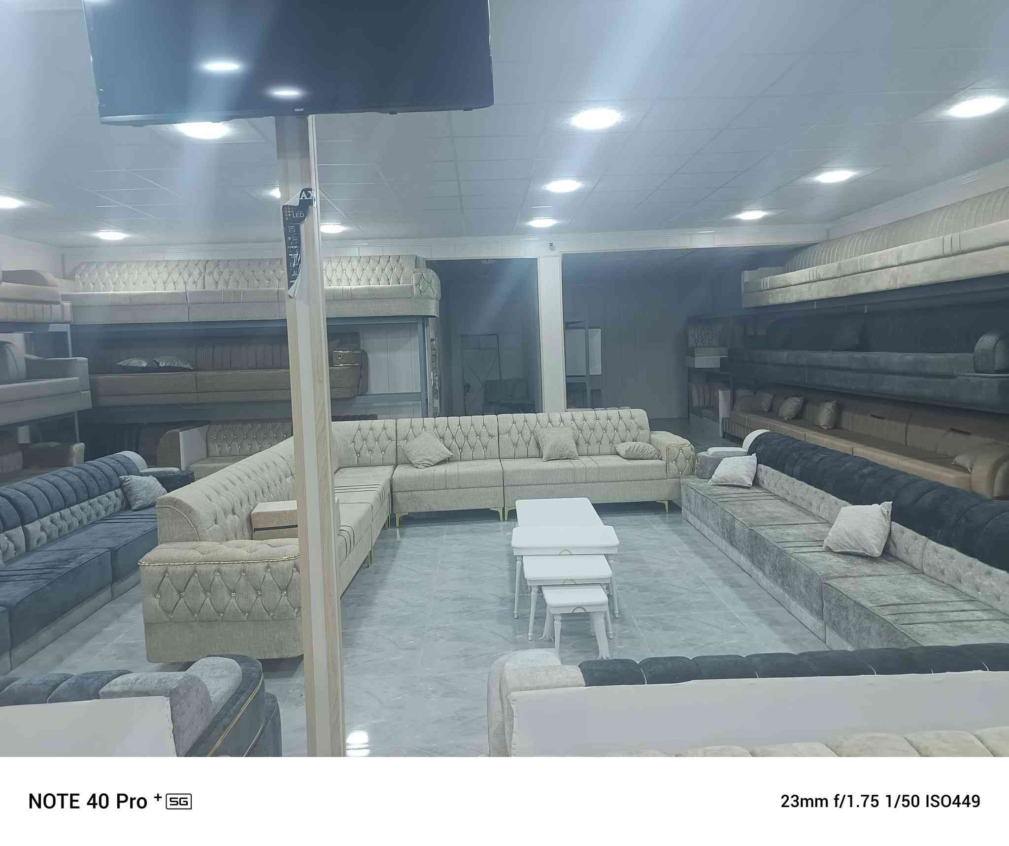 اسلام عليكم يوجد دواوين حطاطه بلاويد اسود سعر الديوان ٤٥٠ يوجد اشكال القياسات مكان كاطون قصط موجود   ***********
