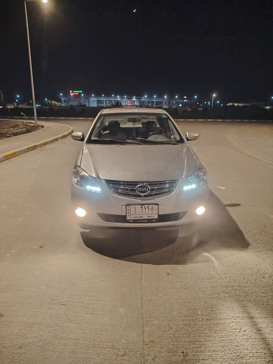 سلام عليكم بي وايدي موديل 2013 للبيع كير عادي مكفوله كفاله عامه عده جاملخ مكينه كير حداداه تخم تاير كهربايات شغاله سنويه لل2025 مصفره هيه وغرامه سعر 43 وبيه مجال رقم الهاتف *********** اسيا*********** مكان ميسان العماره
