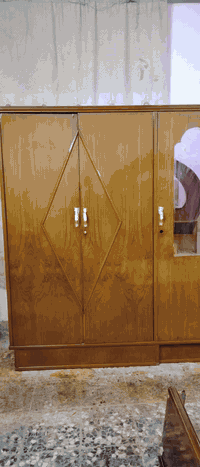 غرفه صاج عراقي نضيفه 5باب السعر 350 بيه مجال بسيط المكان الحسينيه الراشديه بغداد بوجد توصيل بل اجره التواصل على الرقم ***********
