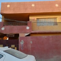 بيت للبيع مساحه 128متر +تشجيرخلفي  مساحه 100متر متكون من 3غرف نوم ومطب...