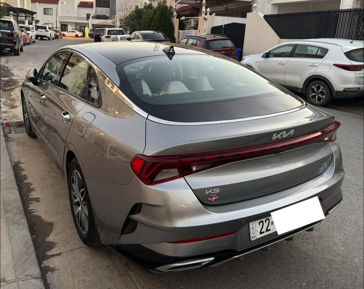 K5 خليجي اگدال رقم اربيل 2023
كير محرك بارد صبغ تكحيل كله مكفول 
السيارة فول1/1 بانوراما حساسات كشن كهرباء وتدفئة صندوق ذكي محركها 2.0 دوش ماشية 39.000Km نضيفة ومابيها اي مصرف مكانها اربيل 
200 سعر وبي مجال
***********
موجود واتس اب
