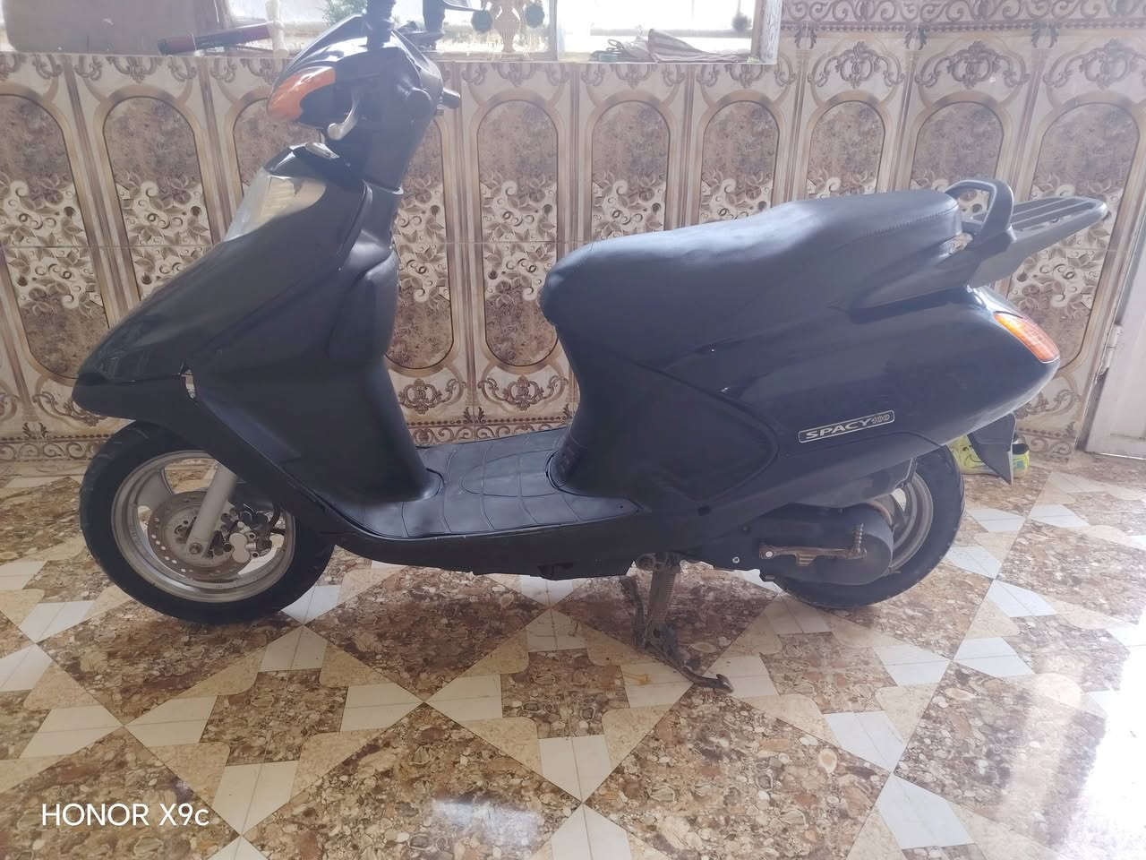 سلام عليكم دراجه سبيسي رمبه البيع مكفوله السعر 750وبيه مجال مستعجل عله بيعه مكلف بنشر 
***********
***********
