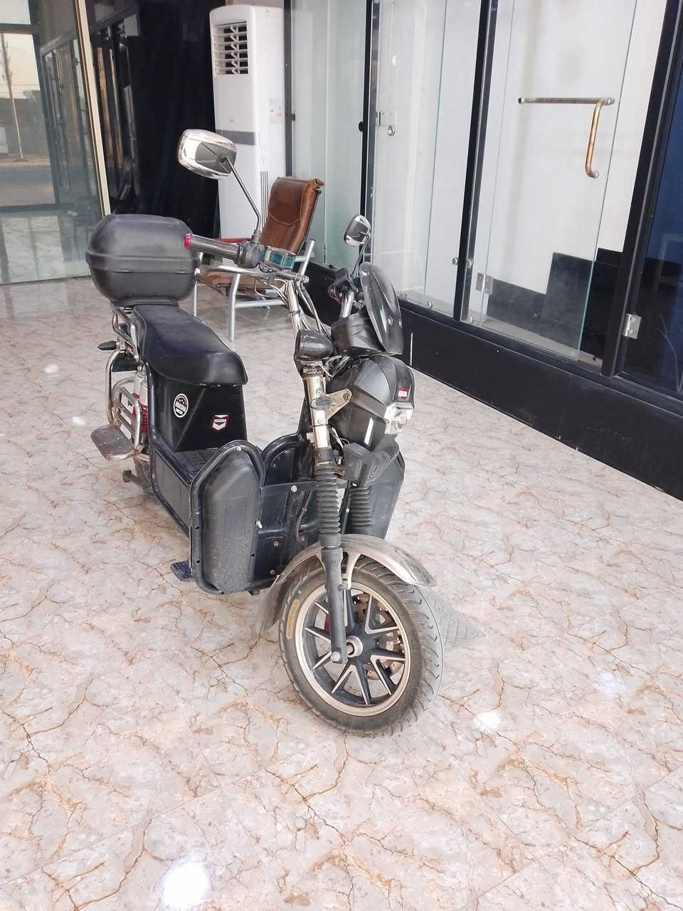 السلام عليكم ورحمة الله 

دراجه شحن جبلي 
نوع هيوشا 
موديل 2024 
5 بطاريات 
تخم بطاريات جديد على الفحص 
كهربائيات كلها شغالة 
مابيها اي نقص كلشي بيها شغال 
السعر / 400 الف وبيها مجال 
***********
