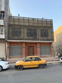 بناية تجارية • ٢٠٠م • حلة سنتر