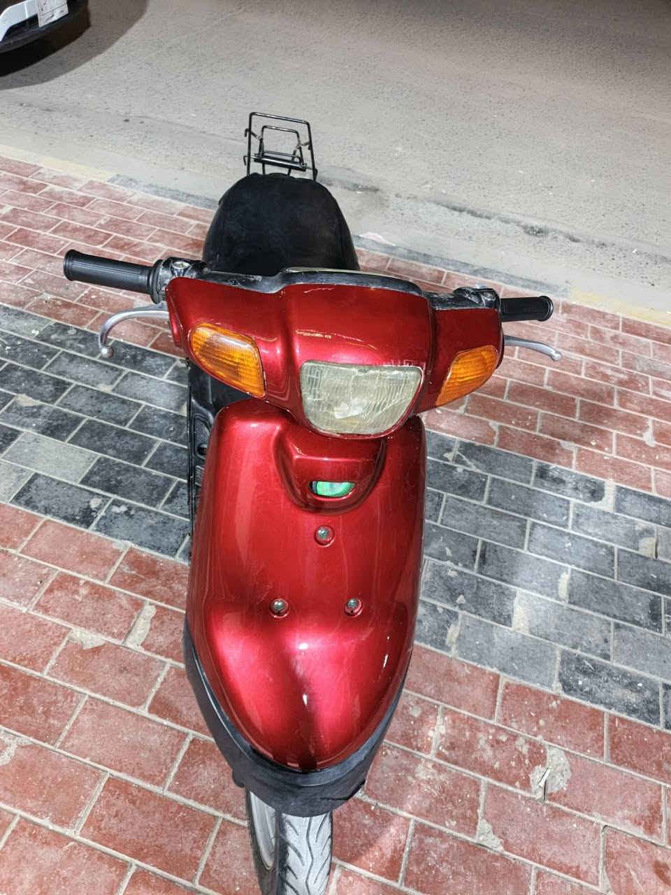 للبيع دراجة بطه شغاله شلع حلو السعر 200 وبيه مجال( ***********)
