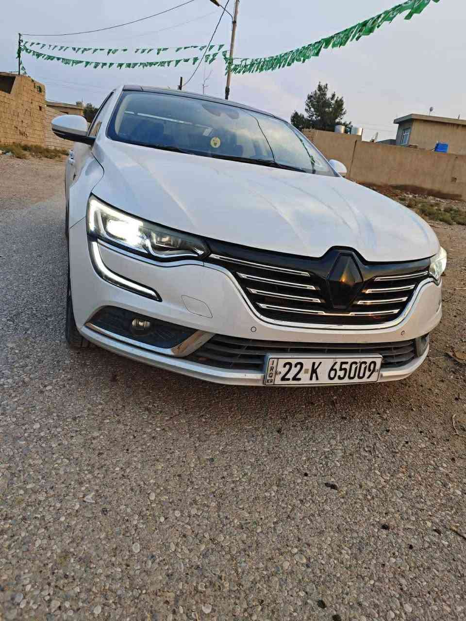 رينو تاليسمان 2018
السيارة فووول مواصفات 
بدون صبغ كلين  
اللون : ابيض  
لون الداخل : احمر وأسود 
السيارة  بيها جمب بسيط من خلف
المواصفات :
* شاشة كبيرة ايباد وتم اظافة نظام اندرويد اوتو و كاربلي 
* كشنات كهربائي
* كشنات تدفئة وتبريد
* نظام أوتو بارك
* قطعتين تبريد
* داخل 7 الوان
* بردة صندوق اصلي شركة
* ليدات امامية لايت ودعامية
* لايتات زينون اصلي عالي وناصي
* أوتو لايت
* كاميرا خلفية
* حساسات امامي وخلفي وجانبي
* رادار خلفي
* رادارات جانبية
* بانوراما
* تحكمات ستيرن
* كروز سرعة وليمتر
* اشارات مرايا
I
*  هاندبريك بصمة
* نظام خرائط العراق
* انظمة قيادة ٥ متنوعة سبورت وايكو وغيروها  
ماشية 72000km
السعر1٤٠
مجال بصيط 
مكان اربيل 
***********. *********** أربيل, العراق
