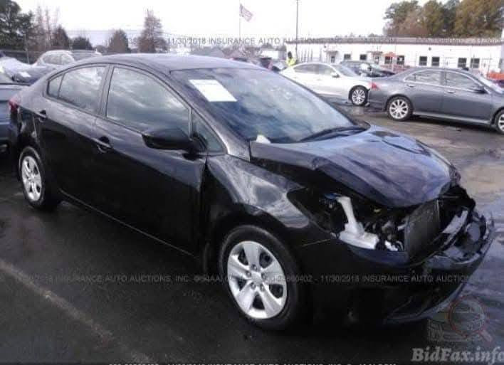 السلام عليكم النضيف يابه

 فورتي للبيع موديل 17
حادث جاملغ وبنيد فقط حادث أمريكا بل عراق مابيه شي 
مكينه 2000 دوش 
كير AT المرغوب 
مواصفات 
شاشه بلاديه 
تحكمات ستيرن 
جرس إنذار 120 
مانع انزلاق 
السعر؟ 
للاستفسار ***********
