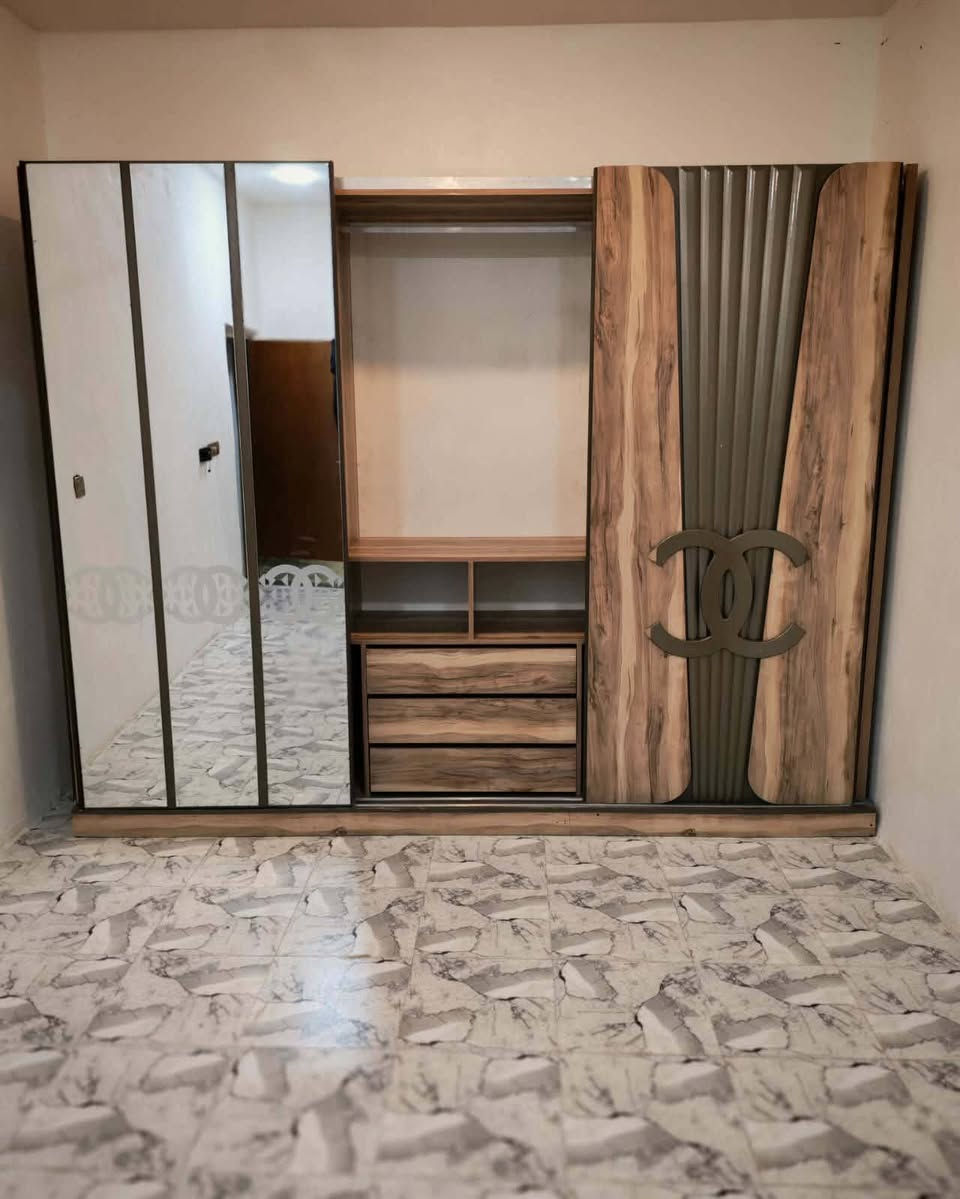 السلام عليكم 
غرفه تركيه للبيع نضيف ب375


**إذا كنت صاحب هذا الإعلان وتريد حذفه لأي سبب، رجاءا أرسل رسالة إلى الدعم الفني**