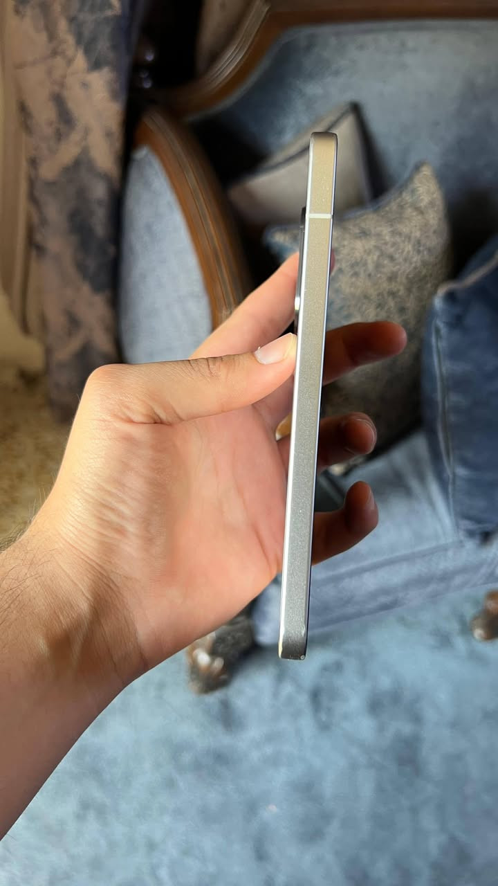 جهاز poco f7 مع كامل الملحقات
البطاريه 98
ذاكره 512 رام 12+12
الجهاز نضيف بس شاشه بيه خدوش بسيطه مال استخدام والباقي نظافه موضحه بالصور السعر 470 وبي مجال بغداد شارع فلسطين


**إذا كنت صاحب هذا الإعلان وتريد حذفه لأي سبب، رجاءا أرسل رسالة إلى الدعم الفني**