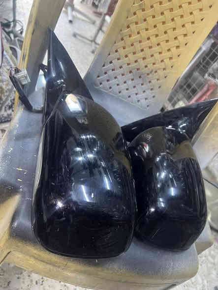 اصل شاهينه يرهم ملكه يرهم ماجسته.  اسود ملكي ابلادي 
السعر ٧٥  العنوان نجف نهاية شارع حي الشرطه هاتف المحل ***********
