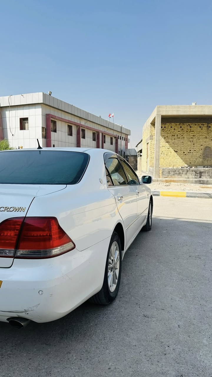 السلام عليكم شاهينة ٢٠٠٣ قرار ٤٨السيارة تسجيل جديد تحويرة جديدة منضومة تبريد جديدة رقم بصره دولي بيها حادث مئشر علية بل أحمر والباقي كفالة دشبول جديد شغل درجة أولى السيارة مستعجل عل بيع مكينة وكير نص عمر السعر ١٣٠ وفلوس المكينة ينزلن من سعرها مكانها البصره الزبير ***********
