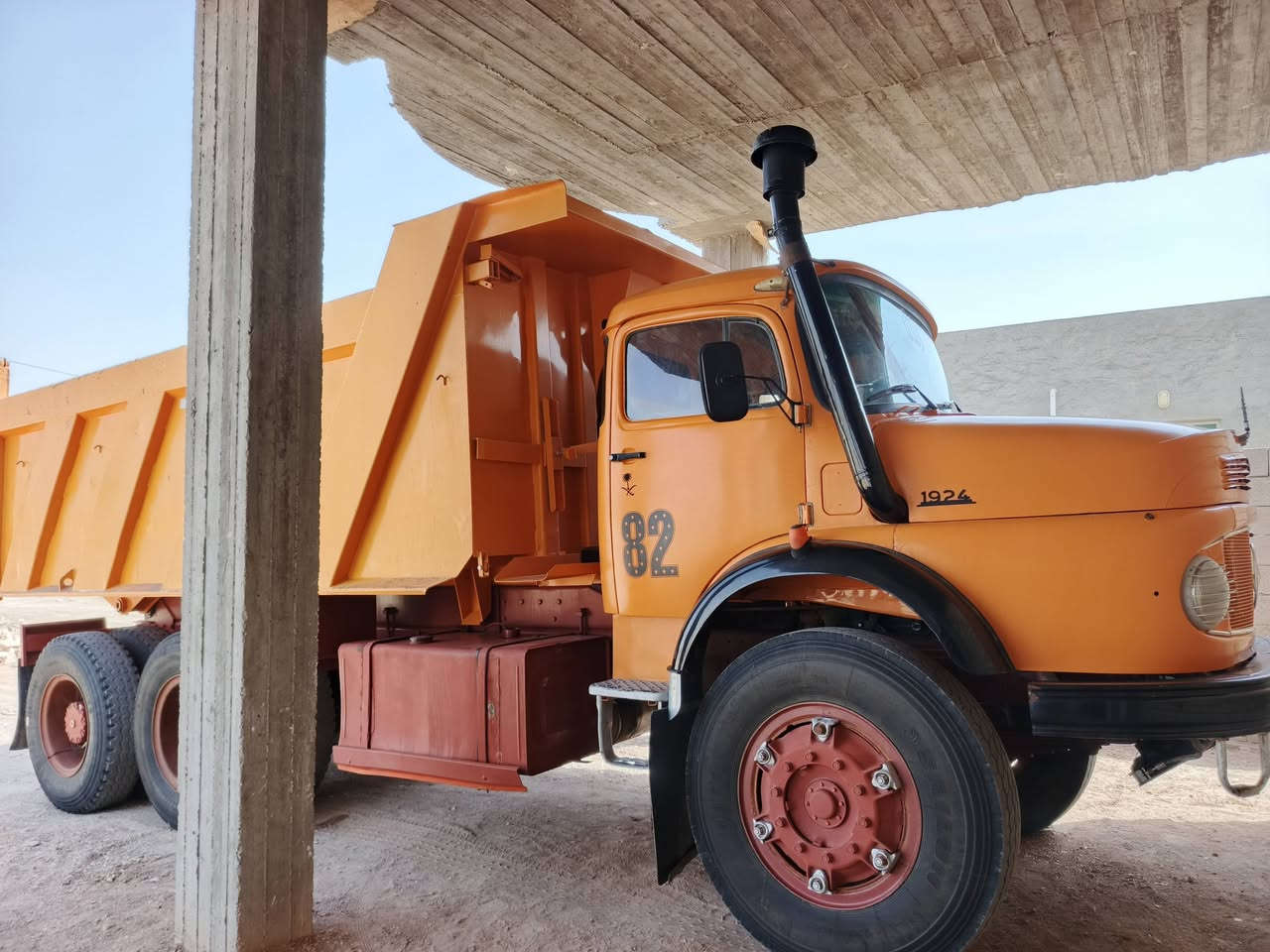 سلام عليكم  سكس 82 للبيع گير 111 مجموعه جيف تخم تاير محرك عادي  رقم أجنبي أنبار ***********
