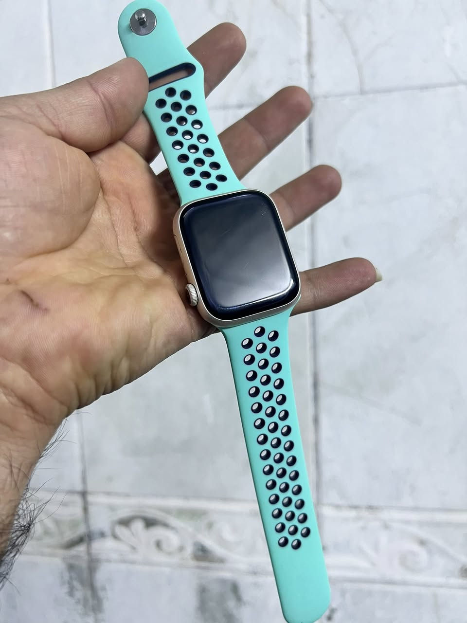 السلام عليكم ساعه ابل سيرس 7 نايك حجم
45 بطاريه 89 ساعه جديده لوك ونضيفه كامل ملحقات كارتونه شاحنه اصليه وسير اضافي


**إذا كنت صاحب هذا الإعلان وتريد حذفه لأي سبب، رجاءا أرسل رسالة إلى الدعم الفني**