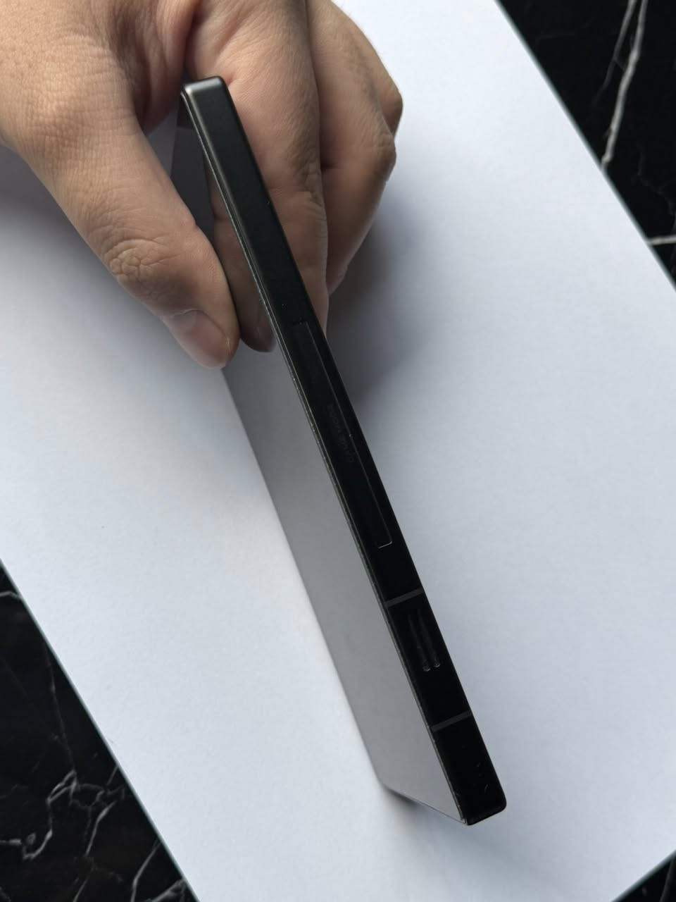 ريد ماجك 11 pro للبيع
ذاكرة 256 كيكا
جهاز غني عن تعريف تبريد ذاتي سائل 167hz
 وجهاز  معالج سناب دراكون جين 5 
جهاز شكد ما احجي عنه باللعب رهيب فهو بعد اكثر دمجة كارثي واذا انت تعرف تلعب اتحدة احد يوكف كدامك 
سبب البيع انه اني اخذتة ولهاني  لان يسوي واهس باللعب كلش قوي 
سعر الجهاز الجديد مليون وخمسين انت كيفك بعد جهاز مشحون تقريبا٢٠ مرة لان اصلا من العب شحنه يطول عندي ٥ ساعات متواصل
ملحقات جهاز : كفرين حماية وسماعة اواكس ريد ماجك الاصلية 
جهاز لوك نظيف استخدام كلش قليل
                 بغداد - كرادة خارج 
***********
***********
