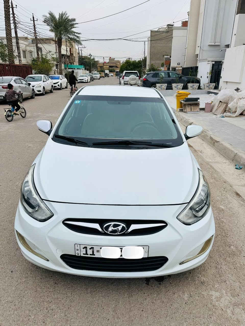 للبيع هونداي أكسنت 2015
رقم بغداد الدولي الجديد 
هزه جديده سنويه جديده بأسمي 
محرك 1600
كير AT 
تخم تاير نظيف 
باتري جديد 
شاشه كبيره اندرويد مع كامره خلفيه  
داخل رصاصي نظييف جداً 
العداد 100
سياره نظيفه وجاهزه 
ليبل واحد السياره 
صبغ قطعتين ونص  فقط من امريكا
السعر 95 ورقه 
***********
