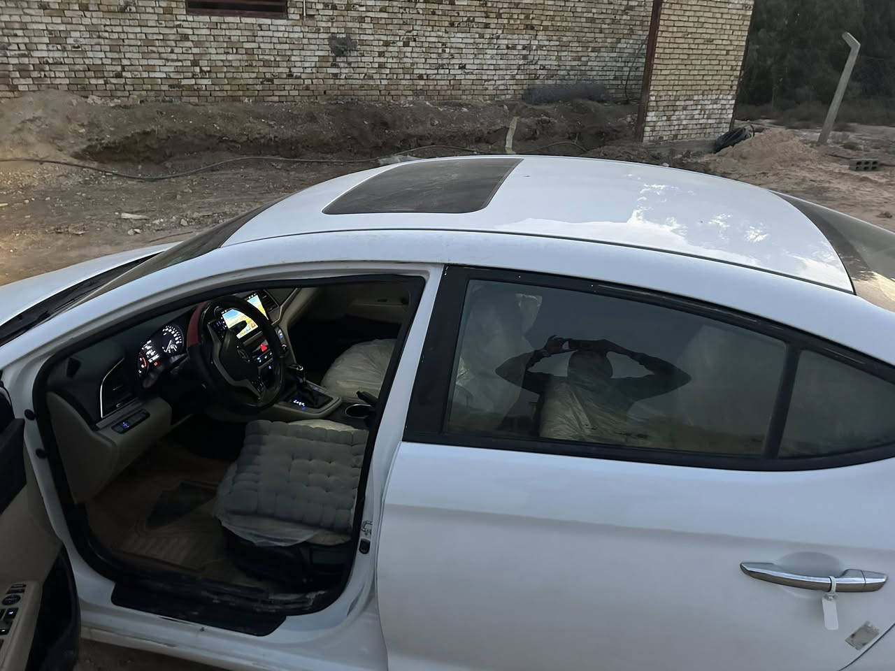 سلام عليكم النترا للبيع ٢٠١٨ خليجي فول مواصفات عده البصمه قطعتين تبريد ثلج رقم اربيل بسمي تحويل وكالة ثاني يوم مابيها نقص ادامه كامله مسوي الها حداديه جديده ماتصرف عليها ابد السونار مرفق بل منشور السعر ١٢٨ وبيها مجال للأستفسار: ***********
