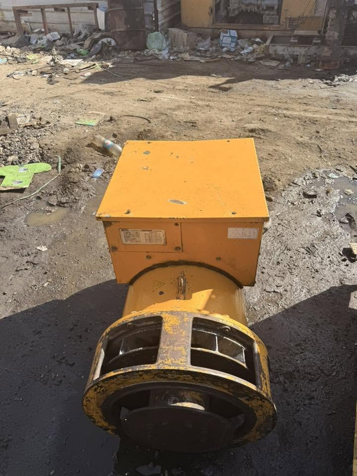 شركة ام بي للكهربائيات 
يتوفر توليد لوري سمر ٢٧٥ KVA 
بلادي ما ملفوف ولا مبدل بي شي 
ينباع ع فحص 
سعره 29 ورقة 
العنوان بغداد _ باب الشيخ _ شارع البانزين خانة 
للاستفسار الاتصال ع رقم ***********
