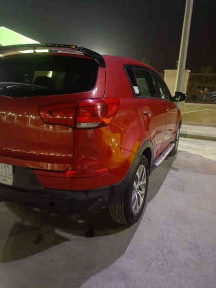 سلام عليكم سبورتج 2015 سياره نضيفه وحلوه وماناقصها شي وارد امريكي حادث جاملغ الايمن فقط مصلح مامبدل
السياره احلى من الصور بهواي  ماشيه 90 البنيد اثر جراد كير مكينه مكفول رقم بغداد بسمي السعر 140 وبيها مجال . مكلف بلنشر  ***********
