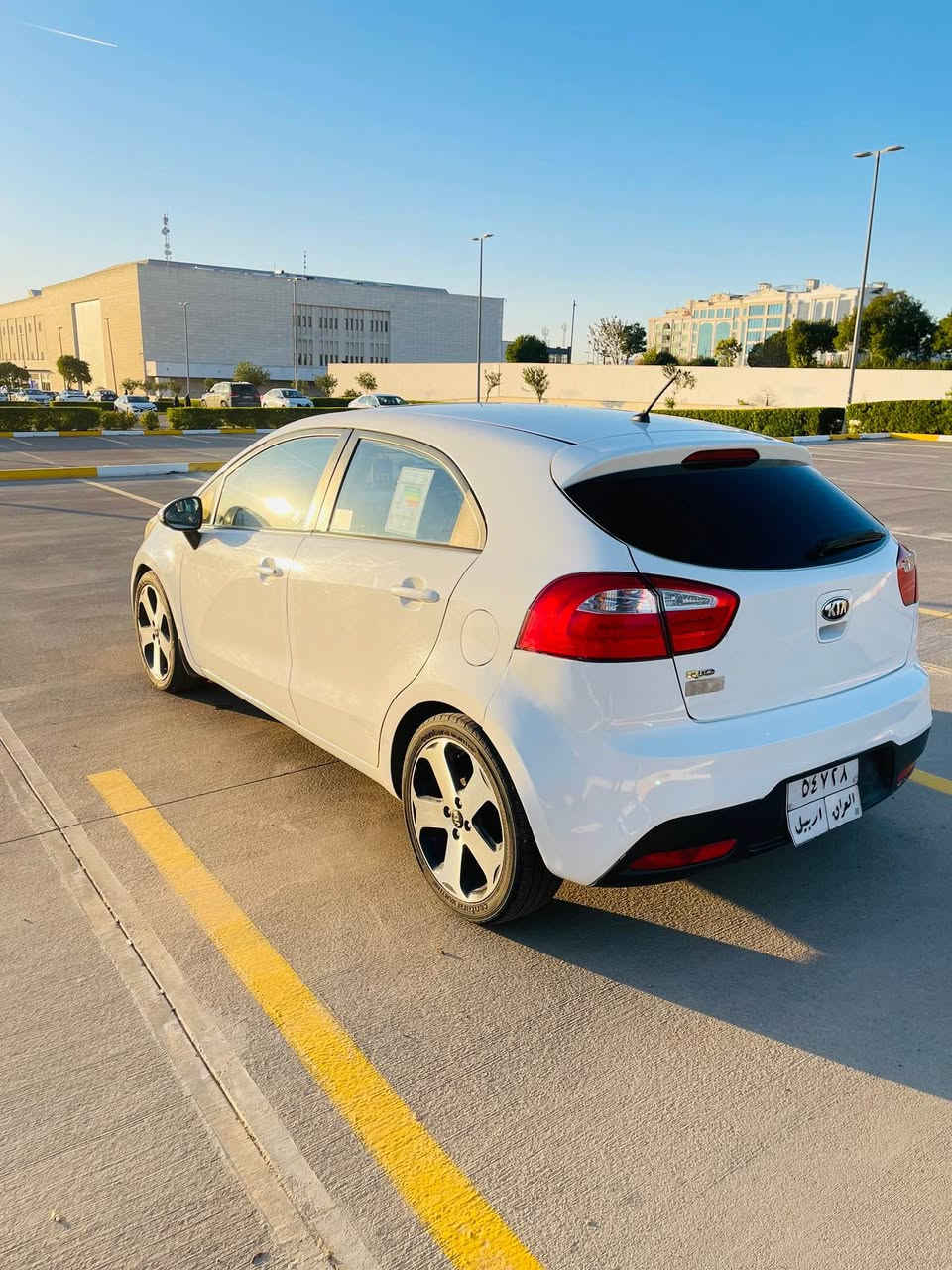 کیا ریۆ  مۆدیل ٢٠١٤ فول مواسەفاتە سەیارەکە پاکە بی سبوخە تەنها ٤ شوینی تەحدیلە پشت پێش کەپسە
 عربی 
کیا ریۆ ٢٠١٤وارد خلیچی فول مواصفات جاهزە من کلشی 
*********** واتساپ کیر محرک کهربائیات کلش شرت أربيل, العراق
