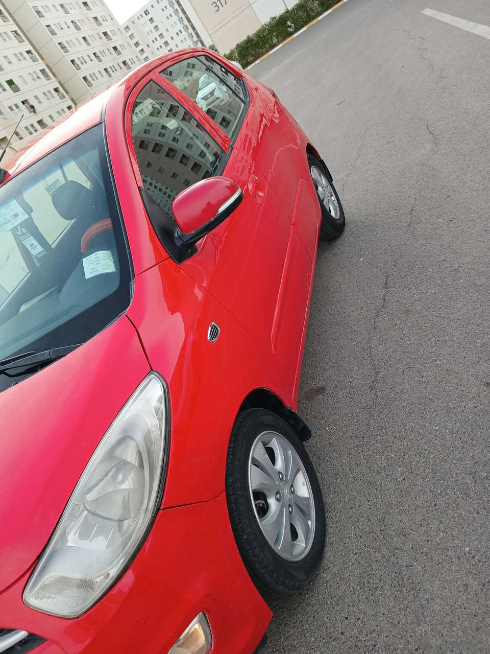 سلام عليكم هوانداي i10موديل 2013خليجي مواصفات   عاديه ماشيه 75حقيقي كير مكينه خير من الله ممفتوحات تبريد ثلجً تدفئه شغاله تخم تاير باتري جديد هزه جديده ورقم جديد وسنويه 2031 بسمي السياره على وضع الشركه مكاني بغداد مجمع بسمايه السعر 83وبيهه مجال بسيط رقمي ***********
