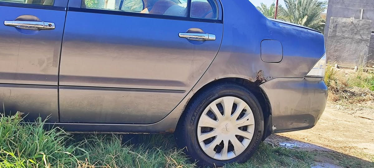 السلام عليكم
لانسر 2010 للبيع  السياره بيهه طخه بالجنطه ماعابره ابد كلش بسيطه  وبيهه ملاحظات تريد ترتيب الاستفسار الاتصال على الرقم 
***********
