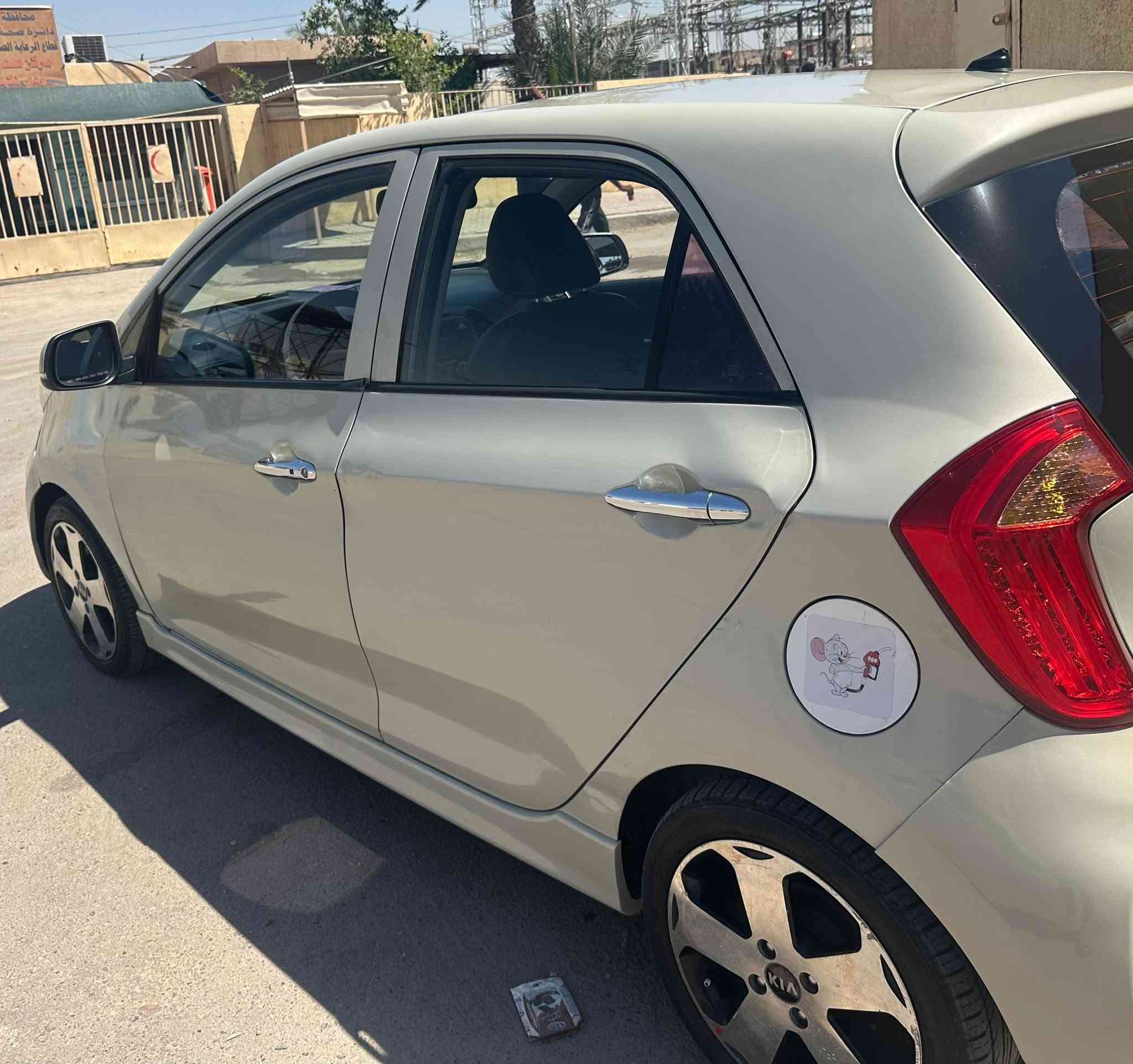 السلام عليكم 
بيكانتو  ٢٠١٥ جديدة بمعنى الكلمة  ب85 ورقة رقم بغداد مشروع وطني تحويل ثاني يوم فول واحد على واحد بصمة تشتغل وابواب مري شفط اشاير بالمري مري كهرباء ويل كب كروم ٥ ويل كب كشنات جلد وتدفئة بالكشنات دوسات شنايزر كاميرا دوارة شاشة بلادية تبريدهة ثلاجة شاشة بيانو تدفئة بالاستيرن يدات ستيل نيكل لد نهاري بك لايت لد بلاجوكتورات لايت هايلوجين جاهزة من كلشي كير محرك صدر تبريد تدفئة مكفولات كفالة عامة على وضع الشركة  خليجية السياره وصار بيهة حادث بغداد جاملغ الامامي امبدل والباب مصبوغة والجاملغ الخلفي مصبوغ مسطرة كتلوكات الشركة بيهة مكاني بغداد الطالبية شقق السكنية ***********
