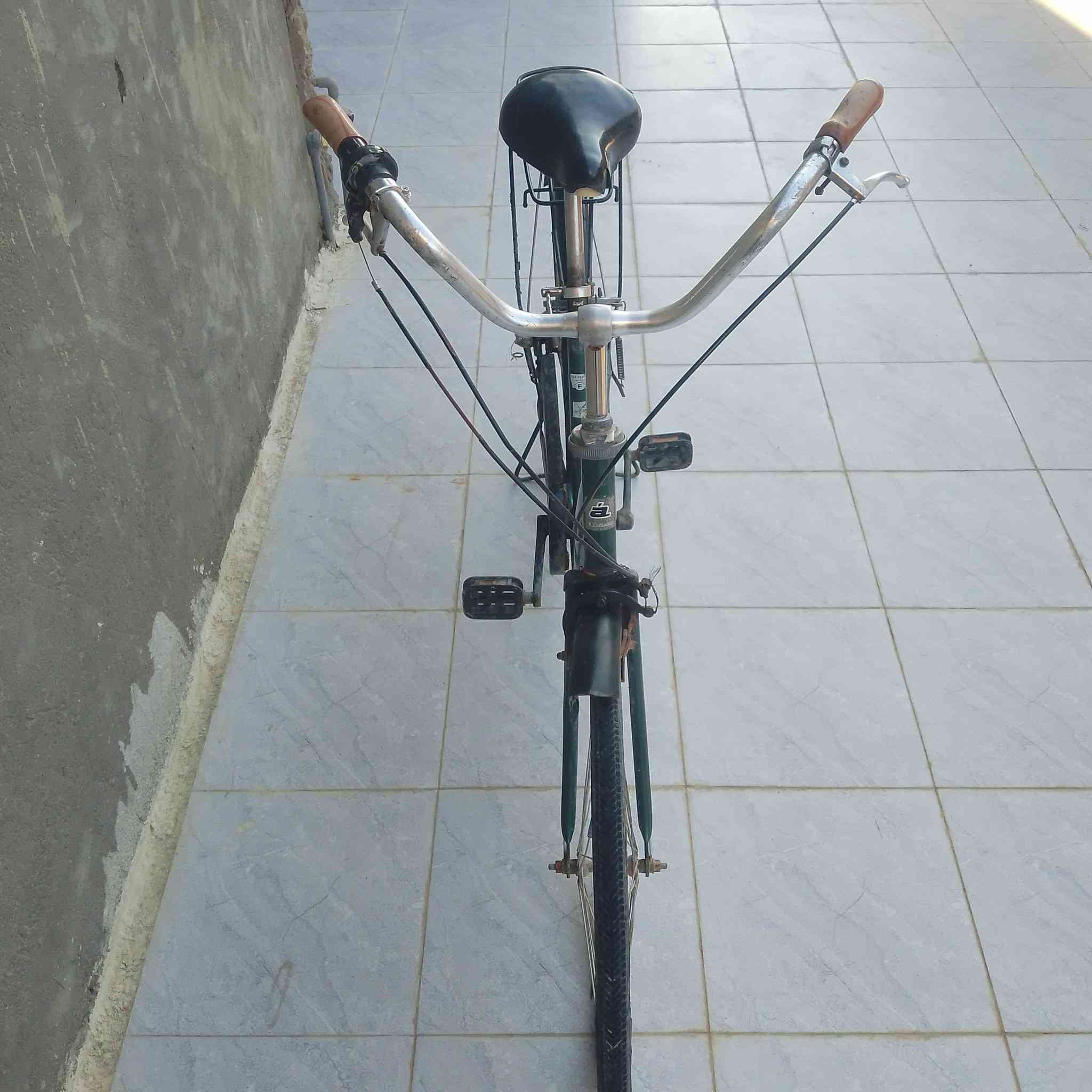 بايسكل للبيع
الون زيتوني 💚
نقوصات واير مال بريك امامي 👍
البايسكل  كير مخفي 
وجديد لاحد يكسر بسعره 
السعر 60وبي مجال 
الرقم ***********
وخاص موجود
