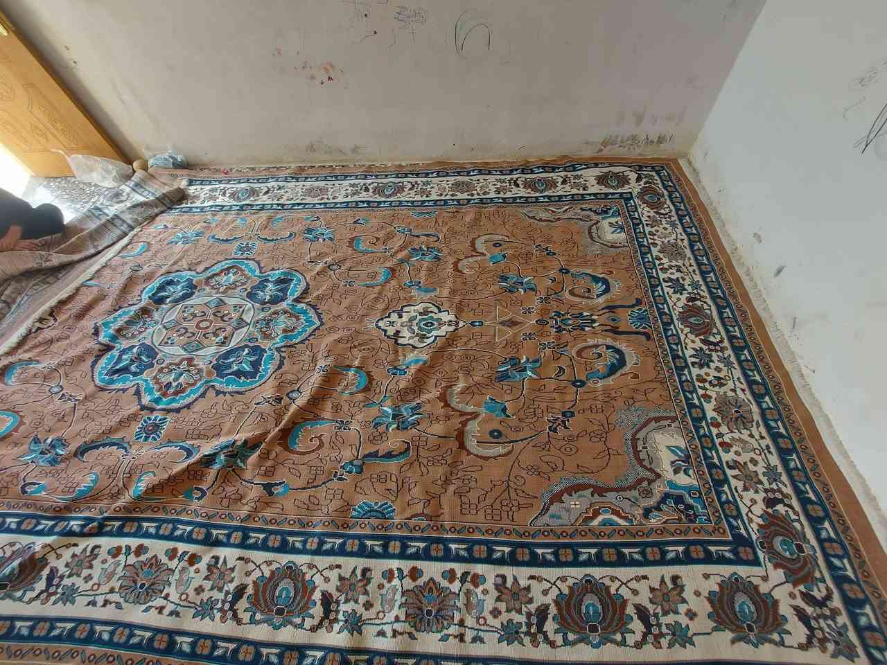 للبيع فرشة ووياها مدات
 2 مالاتها سعر 100 وبيهن مجال مكاني حميدية. الشراي يتصل 0775 390 7057
