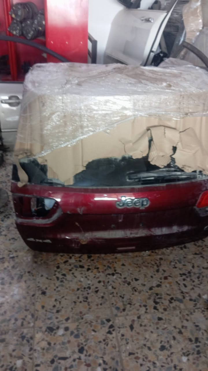 محركات جالجر جالنجر صدر امامي خلفي متوفر كصه اماميه خلفيه جالجر لون اسود كامله مقفله ***********
