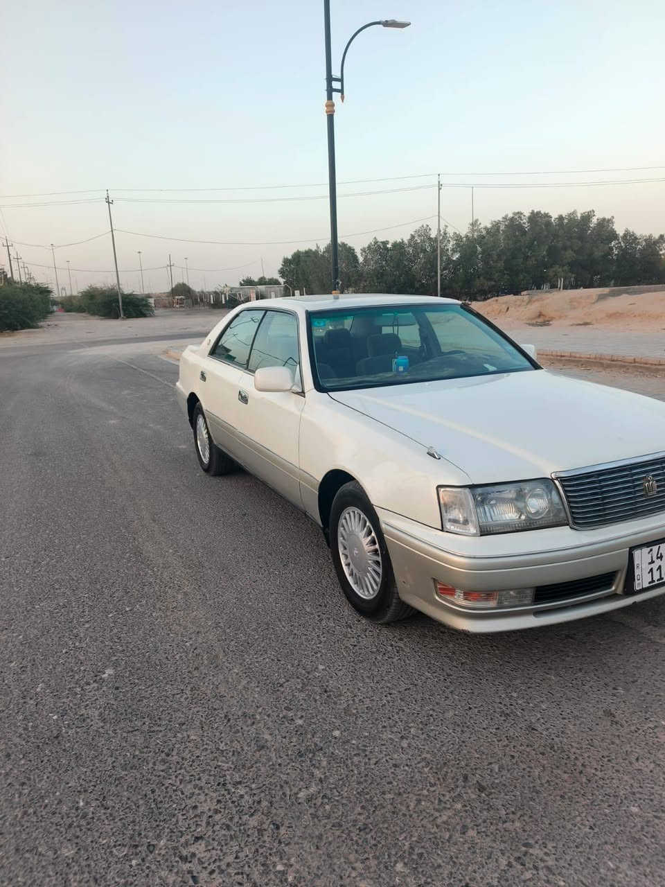 السلام عليكم سيارة راس الثور للبيع موديل 1997مكفولة كص ونقل وضربة سنوية بسمي رقم انجليزي لي 31  مكينة وگير بالكارتون 3000 تبريد ثلج 🥶🥶 فول مواصفات تنتة چنجر 12 قرص شاصي 55 حدادة طخم تاير كلة جديد كهربائيات كلها شغالة السعر 85 مكان السيارة البصرة سفوان رقم صاحب السيارة ***********
