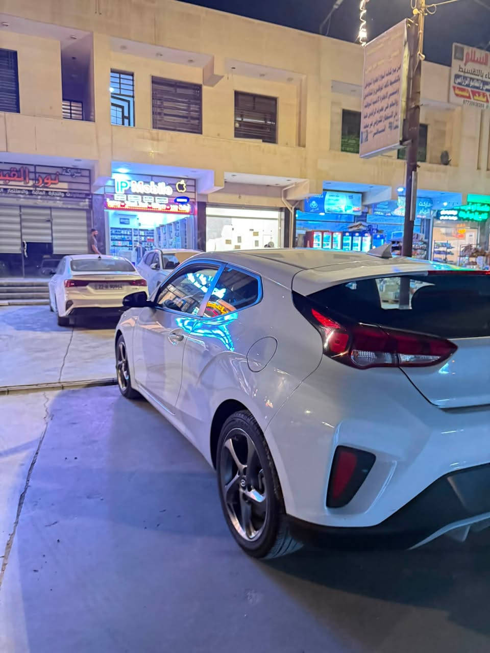 السلام عليكم

فولستر 2019 

محرك  دوش 2000

تحويل مباشر باسمي هزه جديدة 

السيارة وارد امريكي حادثة طخة بنيد راجع نفسه  و صور الحادث مرفقة بالمنشور 

كير ومحرك بحالة جيدة 

ماشيه 29

فول تحكم استيرن

شاشه كار بلي

كامرا خلفيه

مود درايف

ثلاث وضعيات قيادة ايكو سمارت وسبورت

دكمة سبورت 

كير اوتماتيك

السياره جاهزه كير ومحرك وتبريد وتدفئه 

110 و بيه مجال

للاستفسار:***********

