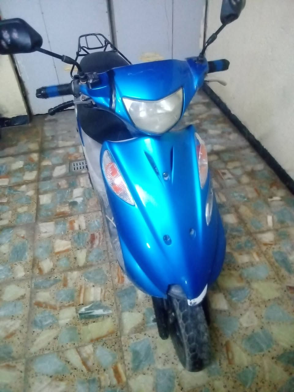 السلام عليكم دراجه ادرس للبيع شراء يخابرني سعر 300 بيه مجال رقمي للتواصل ***********مكان مدينة الصدر
