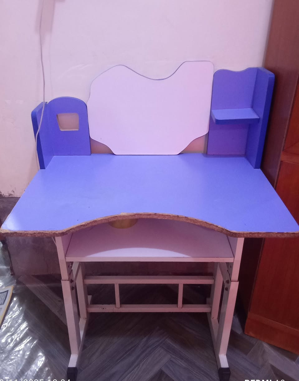 غراض للبيع للاستفسار على الرقم ‏‪0770 690 7662‬‏ كلمن وسعرة
