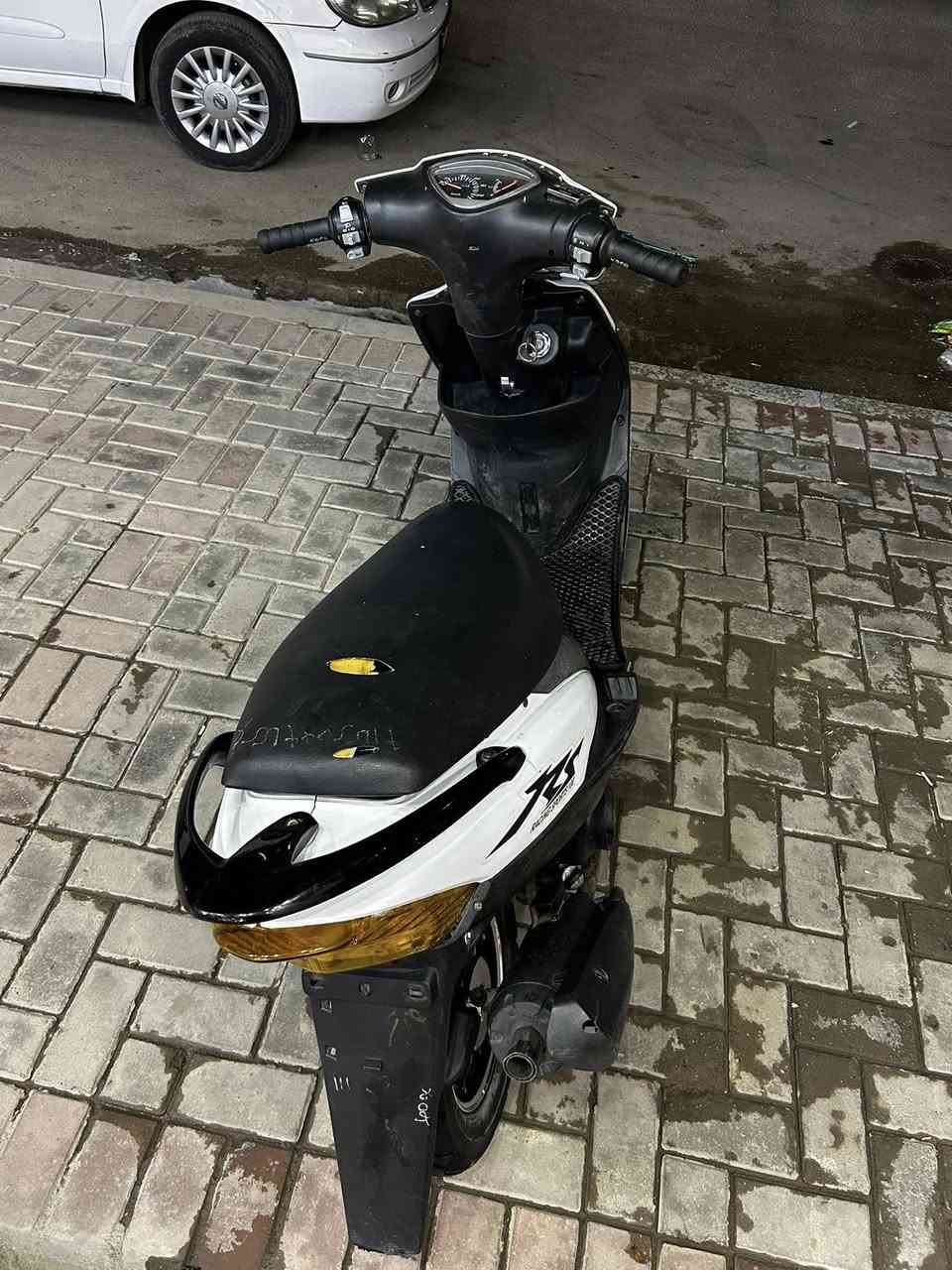 السلام عليكم ماكس عدله للبيع
الدراجه مكينه 55
بيها صالنصه رياضيه FM اصليه 
شيال رياضي فضي 
كلجات امامي خلفي 
يدات بريك 
وبيها وياله 
الدراجه خير من الله نقصها فقط ستاند تعليك تشتغل سلف هندر 500وبيها مجال عنوان بغداد الدوره مقابيل الصحه ***********
