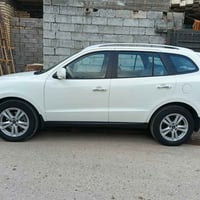 نوع سيارة سنتافيا  موديل 2011 خليجي  فول مواصفات 1/1 فتحة سقف  بصمة مع...