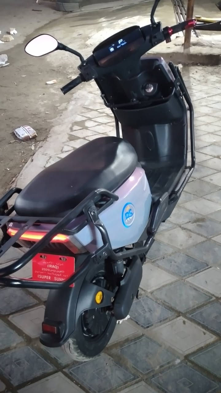 دراجة شحن نضيفة مابيهة اي نقص السعر ٦٥٠ الف مكاني الشعب ***********
