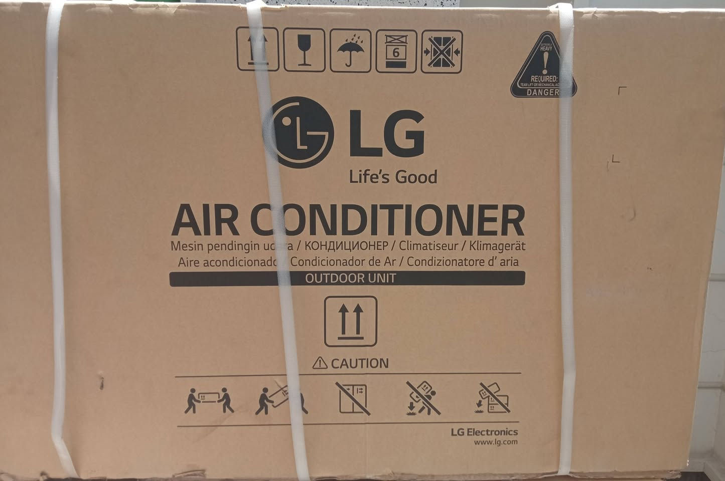السلام عليكم
متوفرسبالت  LG
2طن انفيرتر  تحكم تلقائي وكالة خوشناو وبسعر الوكاله الجملة
مميزاته هي :- 

1. ميزة التحكم الأمبيرية من خلال جهاز ICA الجديد بتقنية البلوتوث.

2. وجود فلترين للحماية من الجزيئات الضارة.

3. تقنية الشفرة الذكية GOLD FIN (طلاء الشفرات بالذهب لمقاومة الصدأ). 

4. التشخيص الذكي لأي مشاكل في الجهاز.

5. التحكم به من خلال تطبيق LG ThinQ. 

6. خاصية بلازما ماستر للقضاء على 99.9% من البكتيريا الموجودة في الغرفة.

7. ضمان ضاغط المزدوج لمدة عشر سنوات.

الي جاد بالشراء    يتصل بالرقم 

***********
