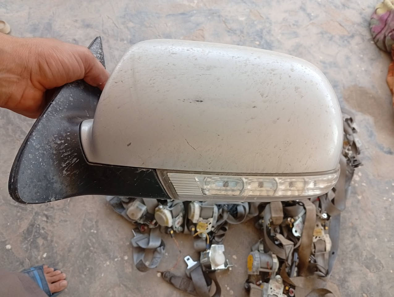 فقط الأغراض المنشوره متوفرة 
تتوفر مجموعه بسيطه من أدوات سنتافي 
تتوفر خدمه توصيل لكل المحافظات 
للحجز رقمك وعنوانك وأقرب نقطه داله


**إذا كنت صاحب هذا الإعلان وتريد حذفه لأي سبب، رجاءا أرسل رسالة إلى الدعم الفني**