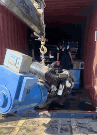 سلام عليكم مولد البيع كمنز 24ولف و12 ولف عندي150ال250 كيفي زيرو بروتكشن العنوان  رقم الهاتف***********
