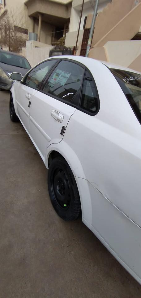 للبيع
ابتره 2009
مكينه وكير شرط

بيه ثلاثه قطع 

التبريد ثلج

تدفئه شغله فول

الكهربائية شغله كله

السياره بسمي تحويل ثاني يوم
سياره مال بيت 

السعر75 وبيه مجال
***********
واتس اب 
مكان السيارة كركوك
