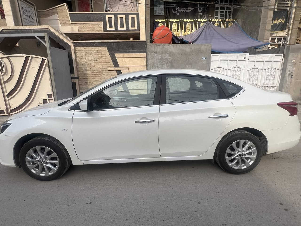 السلام عليكم 
نيسان سنترا 2025 
ماشيه 3000 
كفالة عامة 
السعر 127 بيها مجال 
***********
