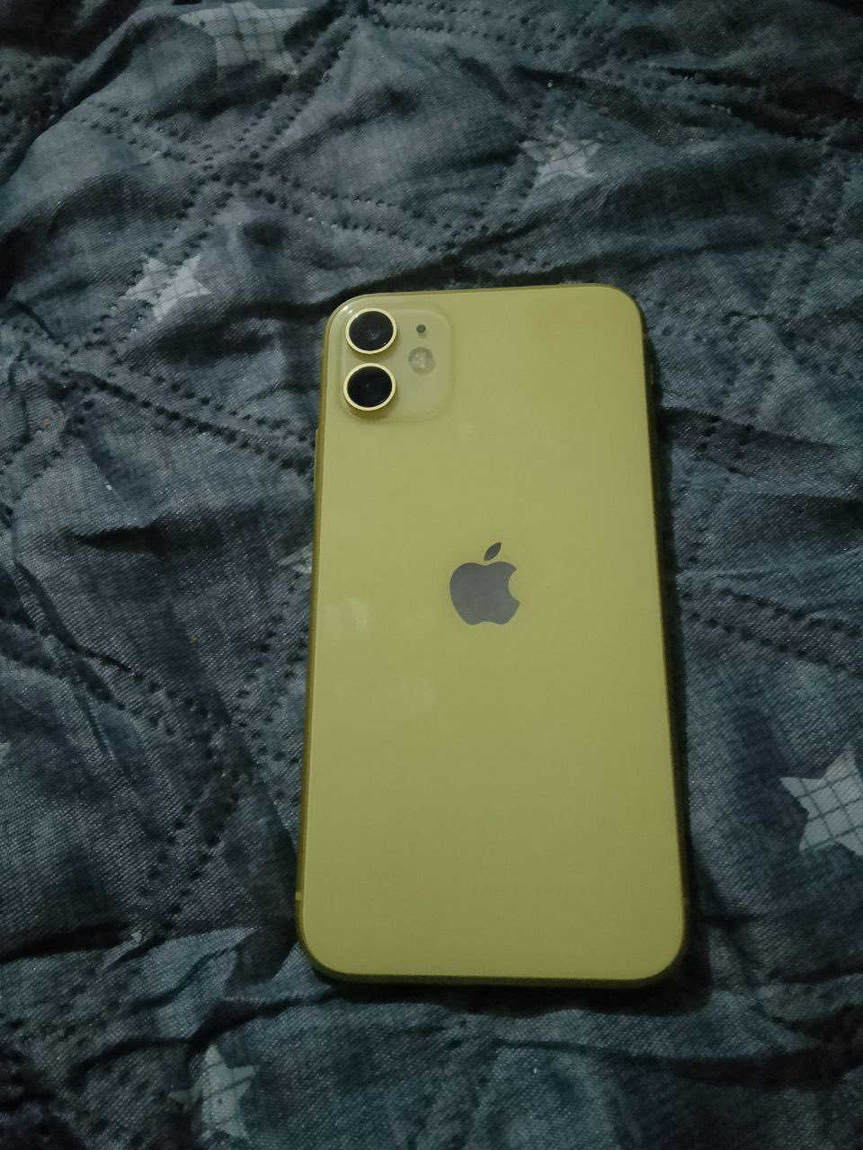 السلام عليكم شباب عندي جهاز أيفون 11عادي جهاز نظيف جدا بطارية 78 اصليه مابدله الجهاز كلشي مابدل بي مكفول مكاني بغداد الأمين الثانية قرب البنزين خانه مال الأمين قرب مطعم الرياضي خاص مفتوح ***********وتساب فقط سعره250وبي مجال

