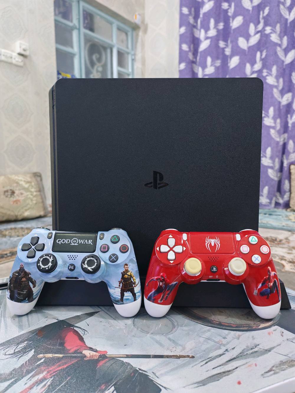 السلام عليكم ورحمة الله وبركاتة
بلي فور مهكر... ذاكره 500كيكه... نضام 12.52... كامل ملحقات 2جوستك.. ومبرد.. وكارتون.. بلي نضيف امانت الله. العنوان كربلاء حي الحر 
للستفسار خاص او عله الرقم... ***********
