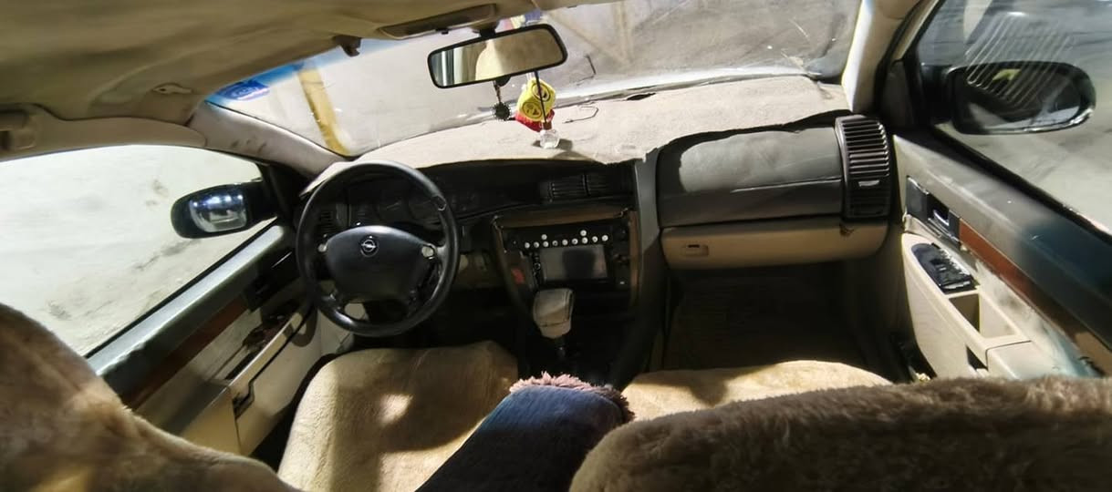 السلام عليكم مكلف بنشر  اوبل للبيع موديل 2000 فحص نينوئ صاحبها  مسافر محرك وكير بطه السعر 20 وبيها مجال رقم صاحب السياره ‏‪***********‬‏
