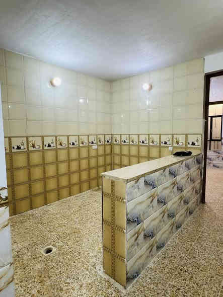 يتوفر مشتمل لليجار مساحه 100 متر طابق ثاني البلديات الصحفين قرب ماركت السيد للستفسار ***********
