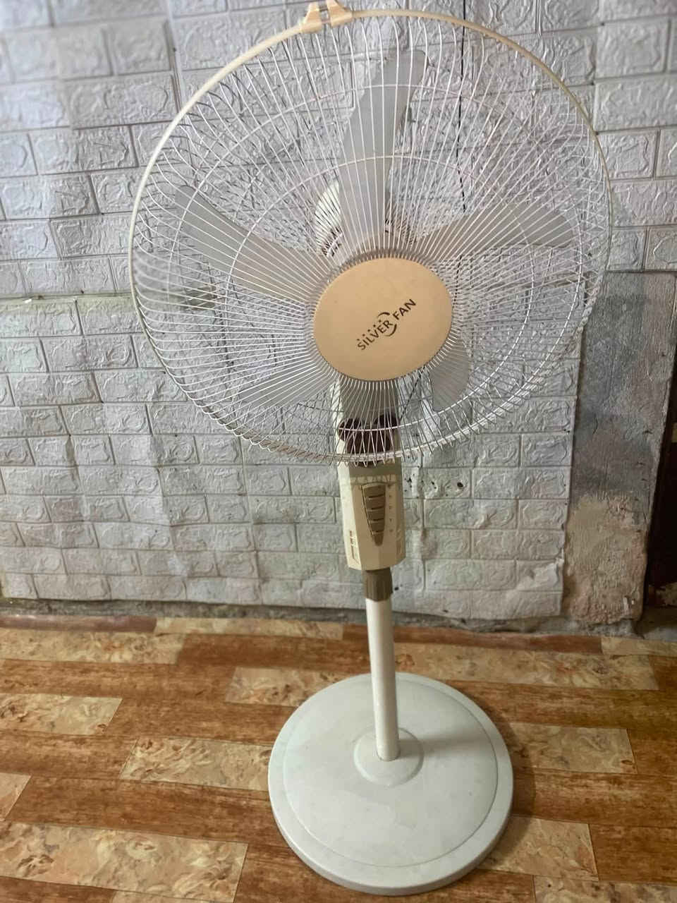 بنكة شحن ثلاث سرعات السعر 30 ألف


**إذا كنت صاحب هذا الإعلان وتريد حذفه لأي سبب، رجاءا أرسل رسالة إلى الدعم الفني**
